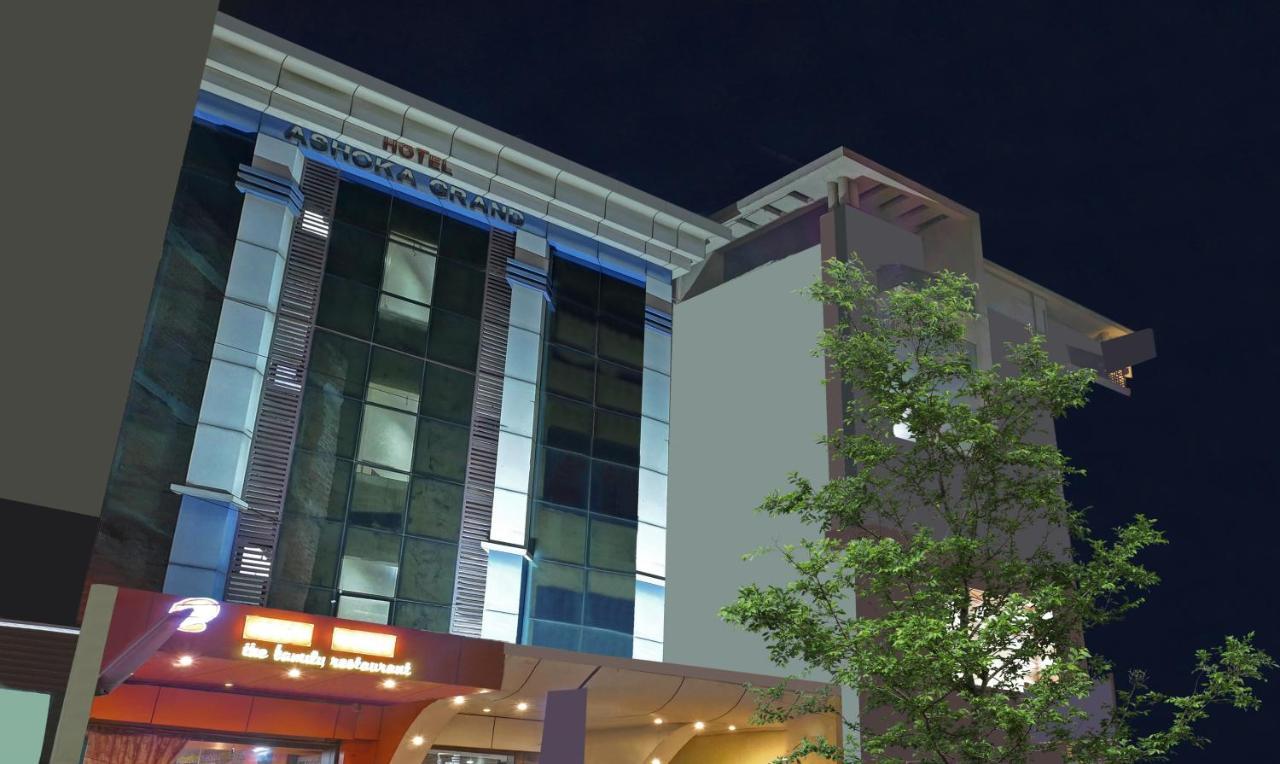 Itsy By Treebo - Ashoka Grand Hotel Varanasi Exterior foto